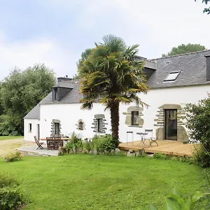 Bed & Breakfast Domaine Des Fougeres, Guimaec